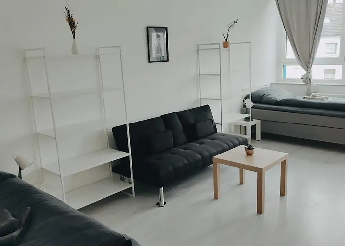 Monteurwohnung Ferienwohnung Business Appartement Links Langenfeld